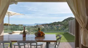 Aura Residence - Image 4
