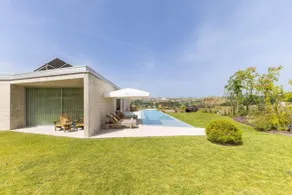 Alvarinho Villa - Image 3