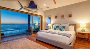Oceanfront at Windansea Luxe 3-Story Home with Views, AC, Garage - Image 2