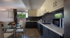 Erato Apartment - Image 4