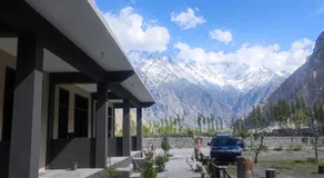 Passu Cones Hotel - Image 3