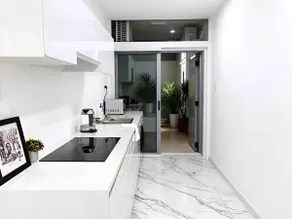 ZOROHOME 3 – Luxury 3BR Penthouse with Balcony, Ocean & City Views, 5 Mins Walk to Han Market - Image 4
