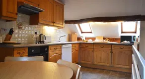 Whitewells Farm Cottages - 7 exceptionally well appointed pet friendly barn conversions set in 10 acres of gardens, fields and woodland suitable from 2 to 24 people with breathtaking views towards the Malvern Hills, Herefordshire and Worcestershire - Image 4