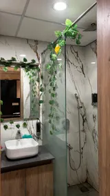 Bee Home Stay - Image 2