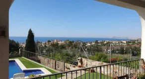 Casa con gran jardín y unas preciosas vistas - Image 3