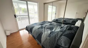 Queen Room in Two Story House with Swimming Pool - SW3 - Image 2