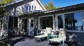 Waterfront Cottage in Lion's Head - Image 4