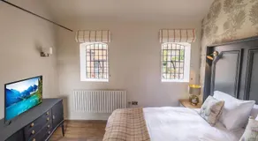 Home Farm House - Image 5
