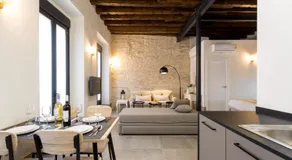 Oak & Sandstone Studio - Space Maison Apartments - Image 2