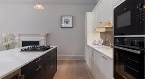 Victorian Apartment - city centre - free car space - Image 4