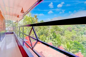 Townhouse Kunchithanny Road Munnar - Image 2