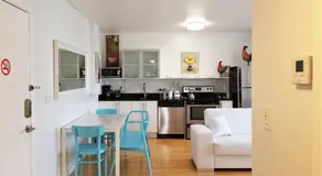 SOBE SUNSHINE ONE BEDROOM APARTMENTs - Image 4