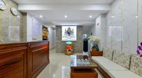 Royal Hotel District 2 - Image 4