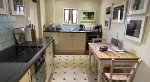 Paul's Farmhouse - Image 4