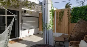 Artist micro-villa with kitchen, firepit & theater - Image 5