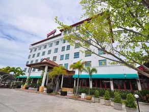 Lertthani Hotel, Suphanburi Province - Image 3