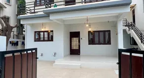 Nisarg Homestay with Kitchen Dinning - Image 4