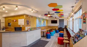 Jasper Downtown Hostel - Image 3