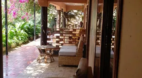 Gorilla African Guest House - Image 2