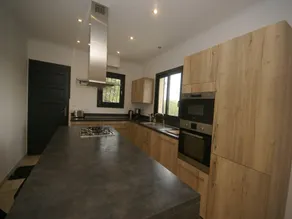 Feriehus i Var med Privat Pool - Image 4