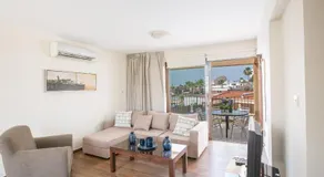 Napiana Apartments - Image 2
