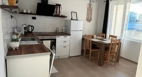 White House Apartments - Boho - Image 3