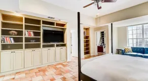 Historic charmer with a pool, gardens, gym, & game room- dogs ok - Image 2