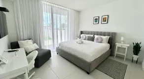 Comfortable Studio suites in downtown Doral - Image 2