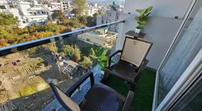 1 BHK Apartment in Dehradun with Mussoorie Mountain View - Buddy Mountain Escape - Image 3