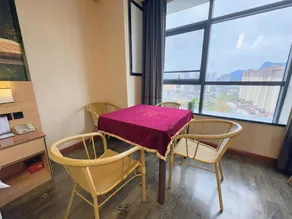 Thank Inn Plus Hotel Guizhou Suiyang County Shixiang Avenue - Image 4