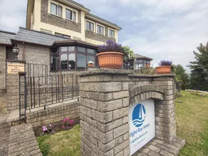 The Wight Bay Hotel - Image 4