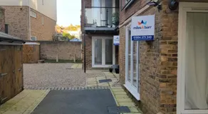 8 Ashton Villa - Image 4