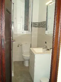 VLC Host - Cubells Apartments - Image 4
