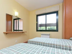 Quaint Villa in Navata with Fenced Garden - Image 2
