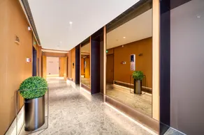 Ji Hotel Haiyan Wuyue Plaza - Image 4
