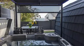 Beach House Pods - Image 4