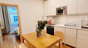 Phuong Nest Prague Cozy 2BR Apartment - Image 2