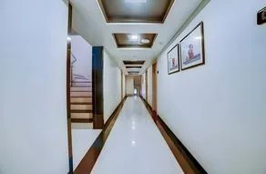Townhouse Oak Baramati Industrial Estate Formerly Hotel Surya - Image 4