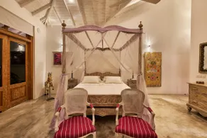 The Divine Villa - Image 2