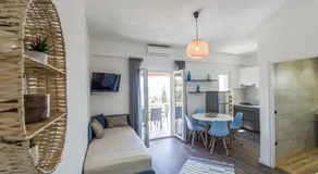 Vila Vera Seafront Apartments - Image 2