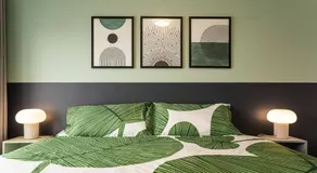 219 - Abstract Designer King Suite with Parking, DT&Airport - Image 2