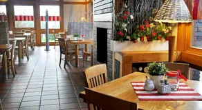 Ahotel - Image 5