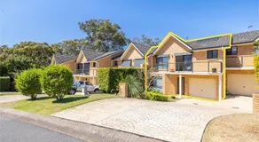 Small dog friendly 4-49 Bonito St - air con & Wi-Fi - Image 4