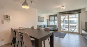 Modern Apartment with Private Rooftop - Image 3