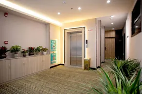 GreenTree Inn Express Shanghai Pudong Lingang New City Yunhan Road - Image 4