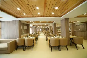 Hotel Jairam Way Bay - Image 3