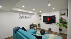 Guest Suite with Private Entry in Calgary - Image 2