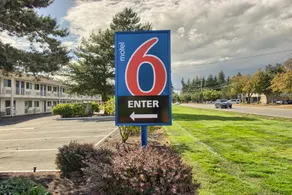 Motel 6-Everett, WA - North - Image 3