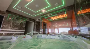 Amber VIP Hotel - Image 4