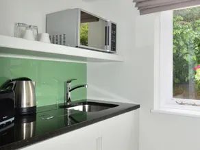 Arch Apartment - Image 4